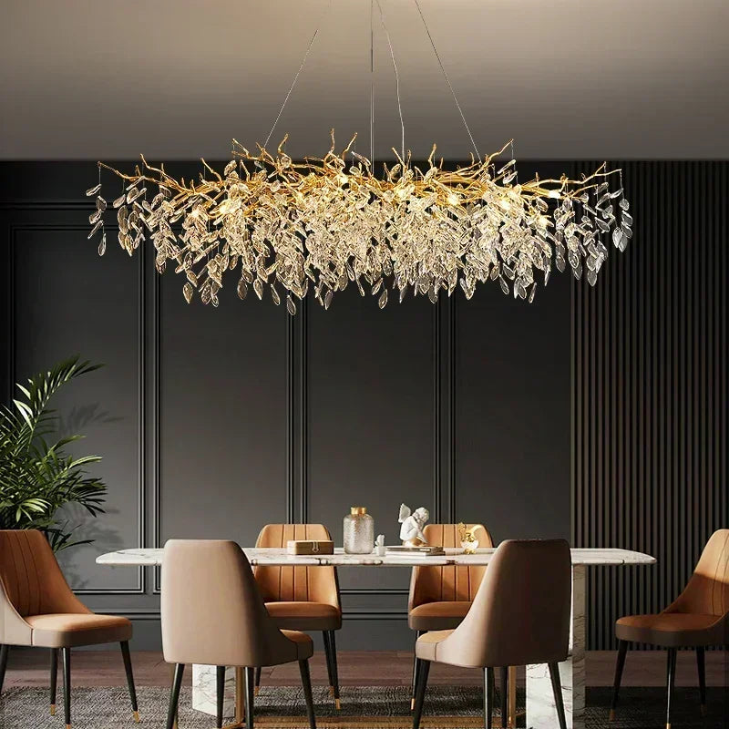 Lámpara colgante de ramas y cristales — comedor de lujo